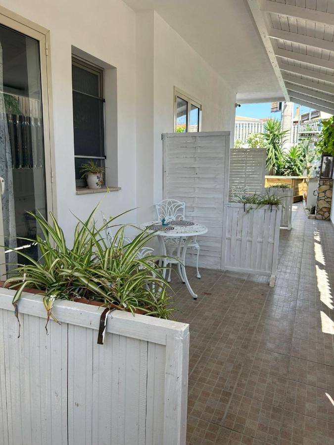 Room On The Beach อาโวลา ภายนอก รูปภาพ