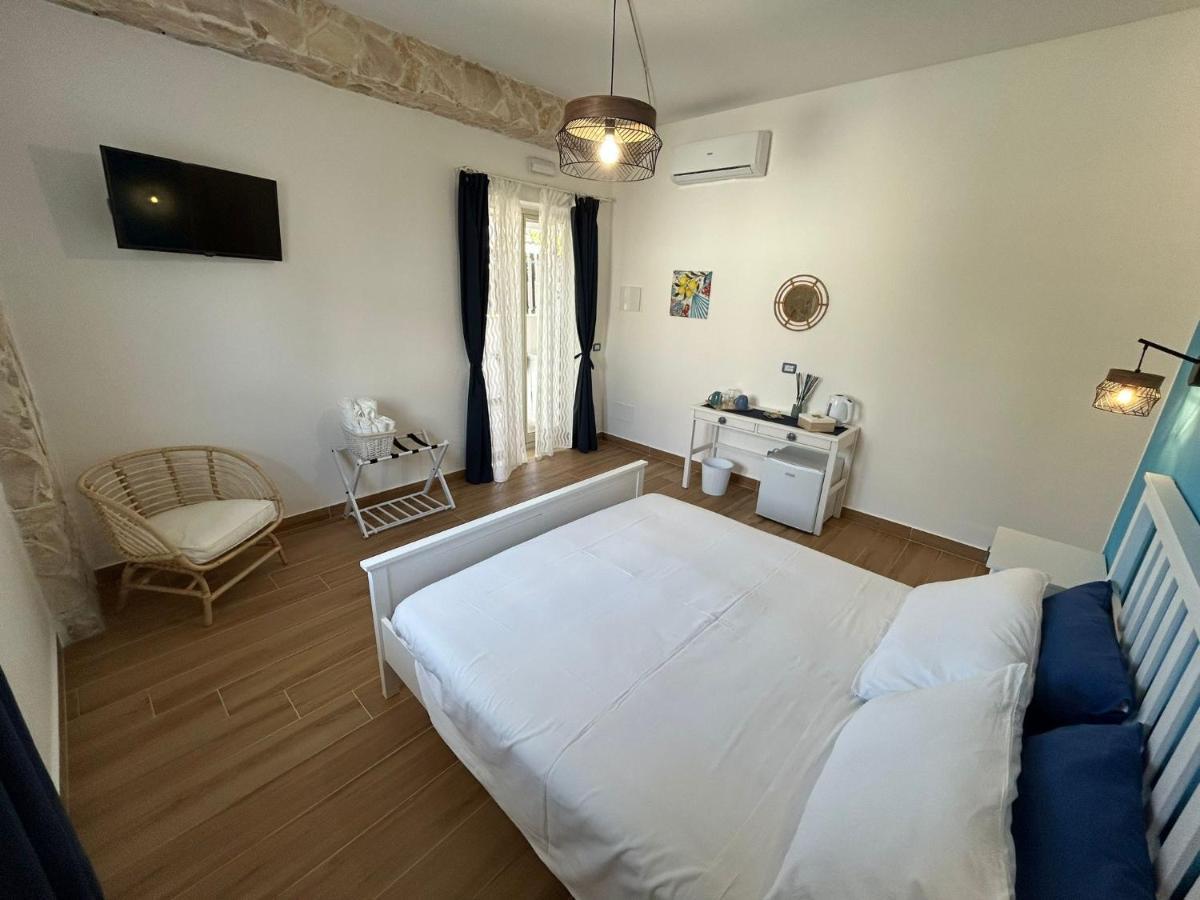Room On The Beach อาโวลา ภายนอก รูปภาพ